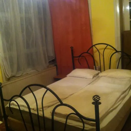 Asz Vendeghaz * ديبريتْسين